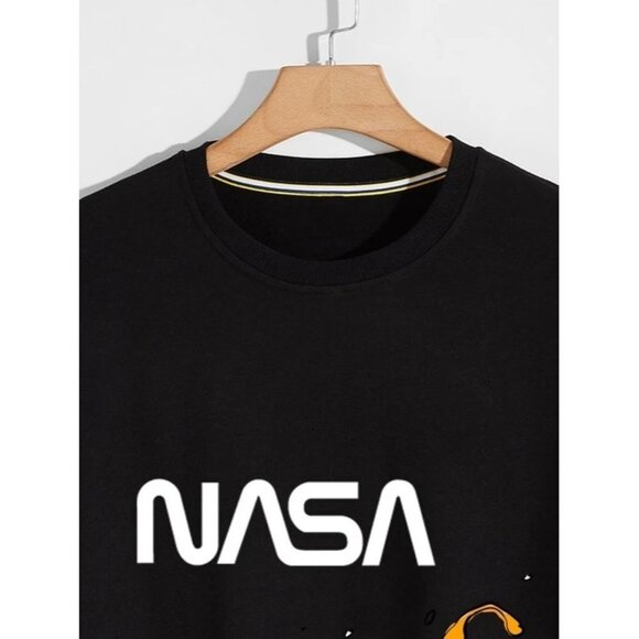 New Shein‎ Men NASA Spaceman And Letter Graphic Sweatshirt in Black - Size Small - Picture 6 of 8